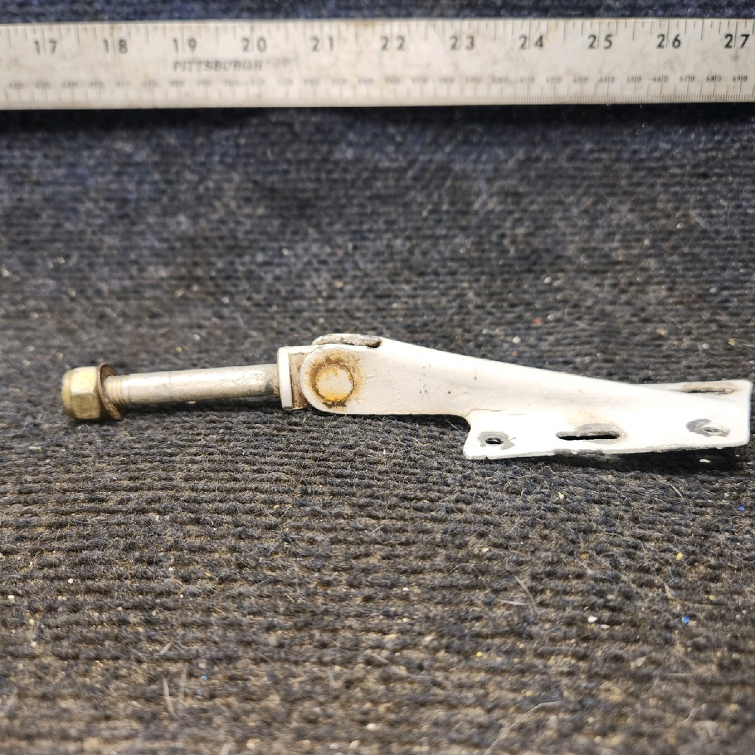 Used aircraft parts for sale, 79475-008 piper PA-28-181 Lower Cabin Door Hinge Assembly