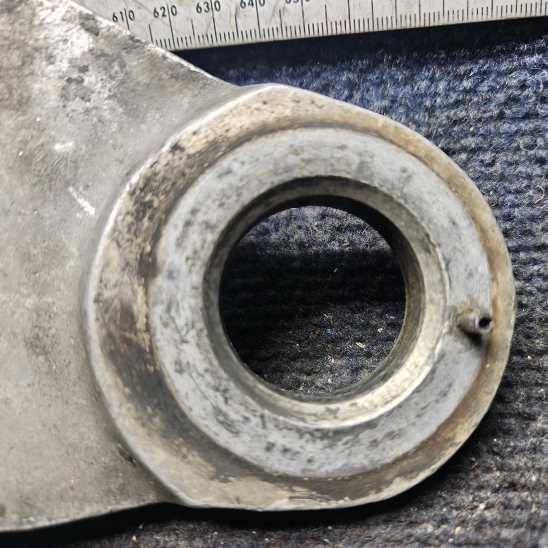 Used aircraft parts for sale, 35-910019 Beechcraft 35-33 Engine Mount – RH Aft