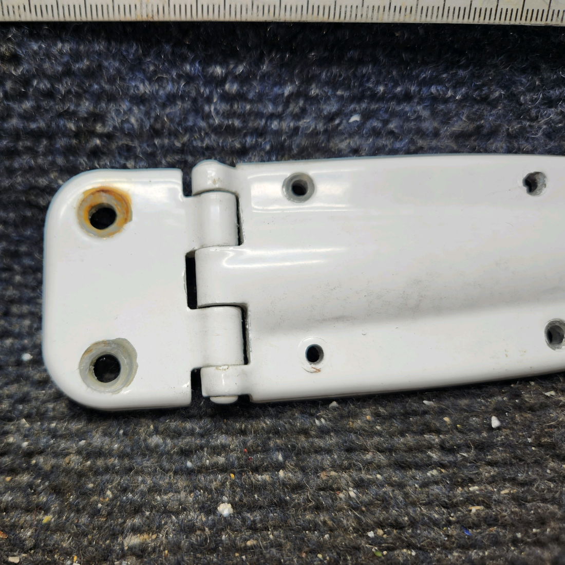Used aircraft parts for sale, 0413426-3 cessna 150G Hinge Assembly – LH Upper & RH Lower