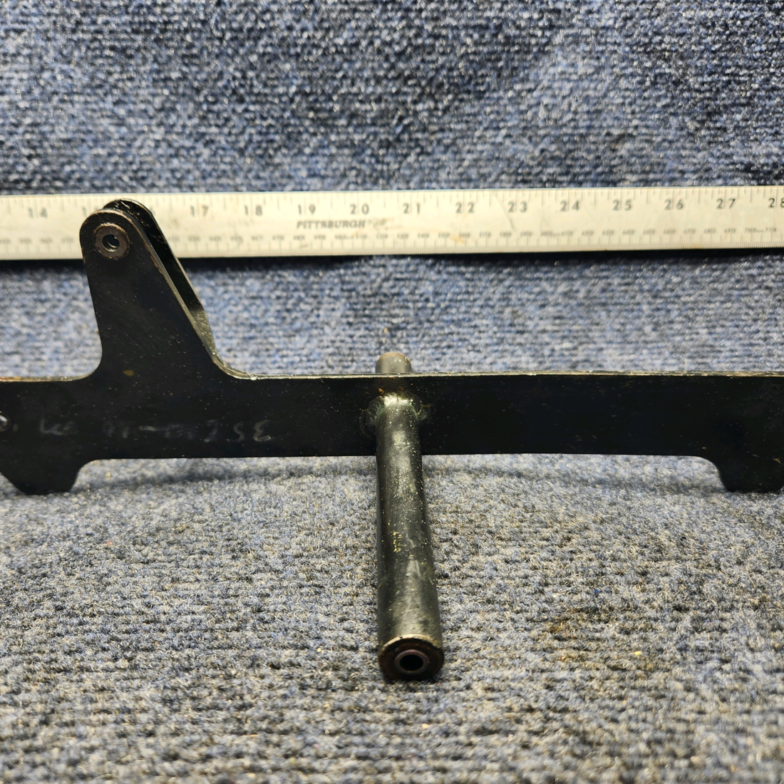 Used aircraft parts for sale, 35135-905 PIPER PA28-161 Warrior III AILERON BELLCRANK ASSY AILERON RH