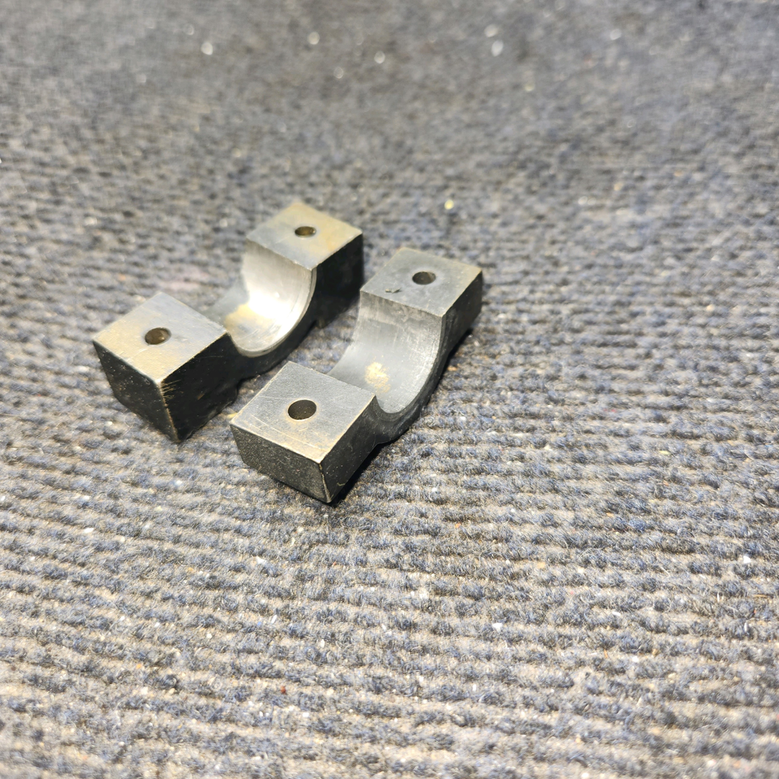 Used aircraft parts for sale, S1674-1 Cessna 182G Rudder Bar Bearing Pair