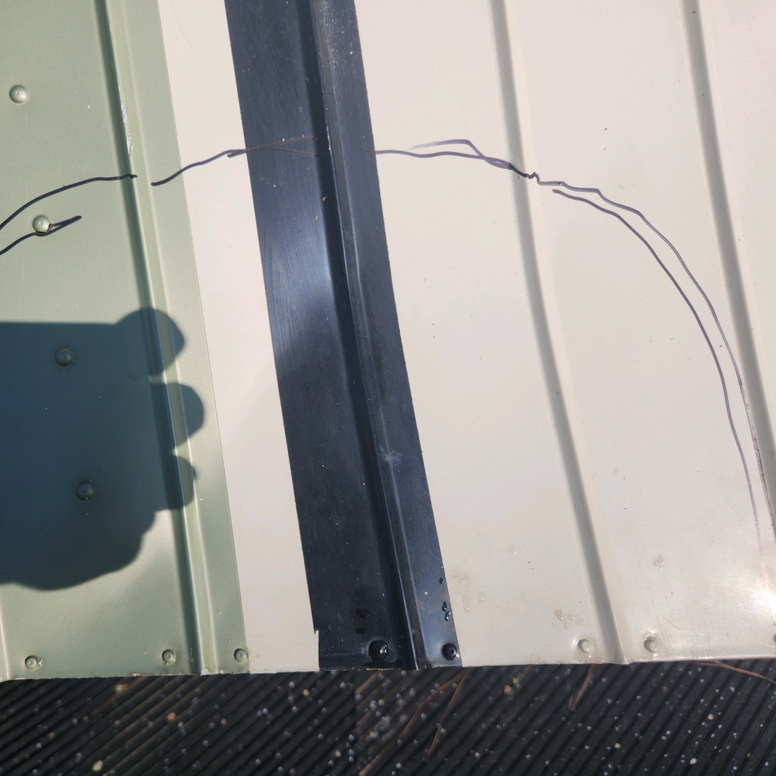 Used aircraft parts for sale, 0523800-1 CESSNA 172K R/H AILERON ASSY CORE - SEE PHOTOS FOR DAMAGES