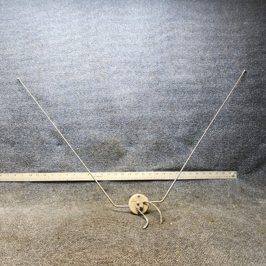 Used aircraft parts for sale, 451-273 VRP-37 piper PA-28-181 VOR Omni-Receiving Antenna Assembly
