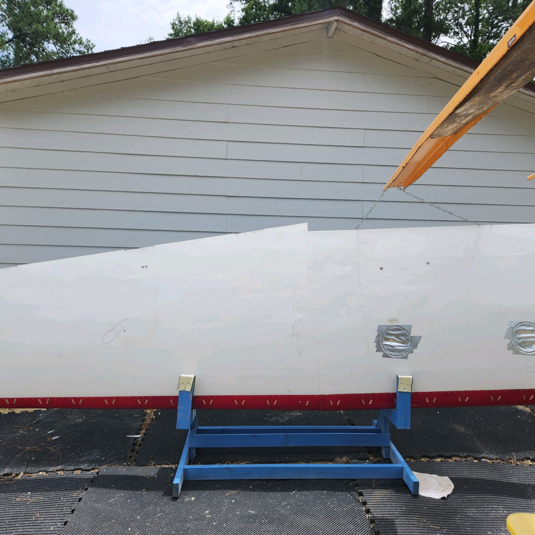 Used aircraft parts for sale, 0722182-4 Cessna year 1971 182P WING STRUCTURE LONG RANGE RH HORTON STOOL KIT INCLUDE LH HORTON STOOL KIT