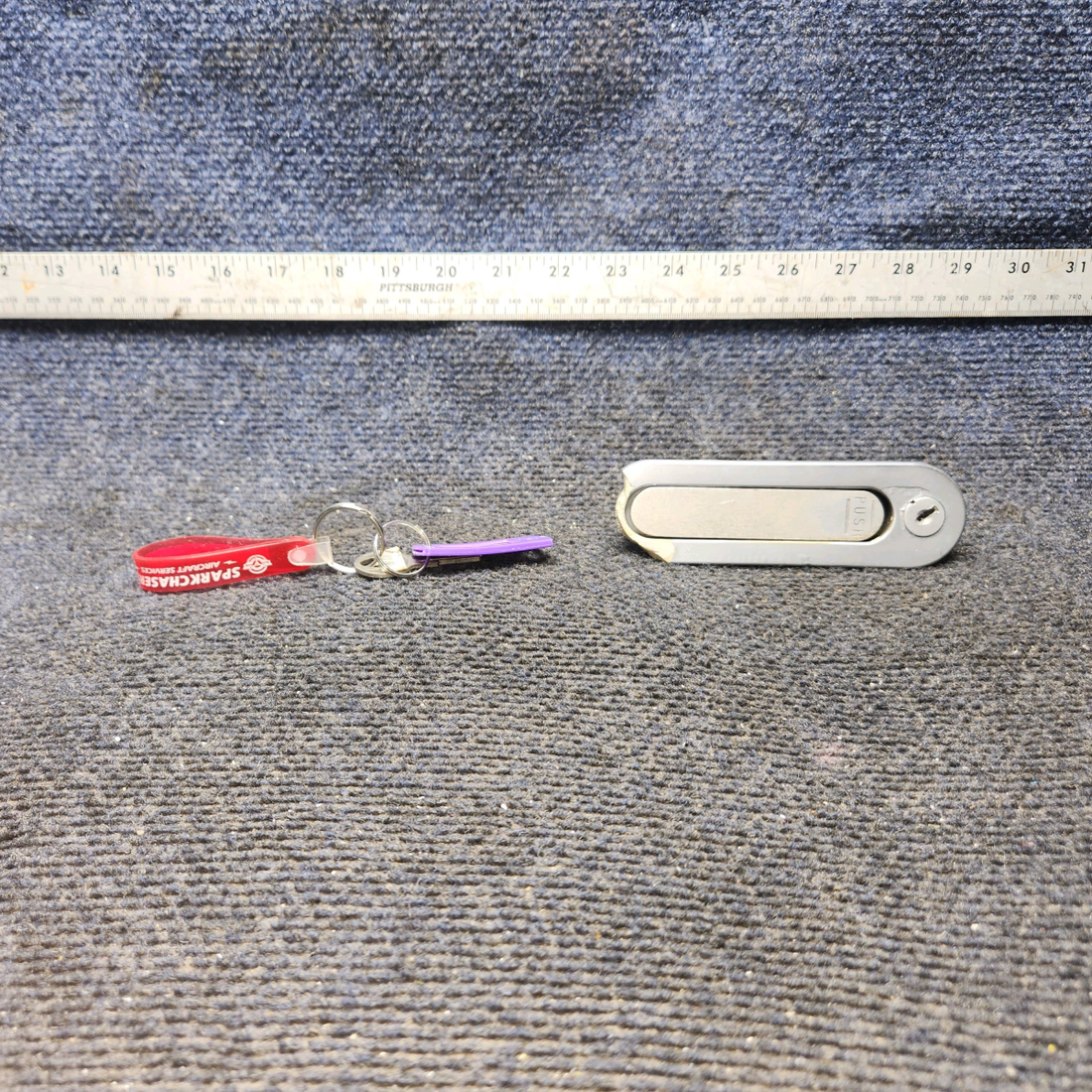 Used aircraft parts for sale, H2532-6 Beechcraft C23 SUNDOWNER Cabin Door Latch Assembly w/Key - RH