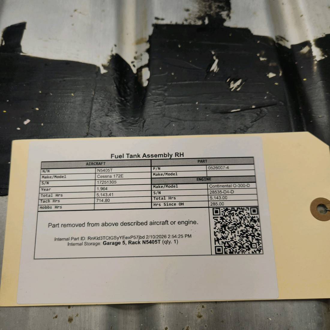 Used aircraft parts for sale, 0526007-4 Cessna 172E Fuel Tank Assembly RH