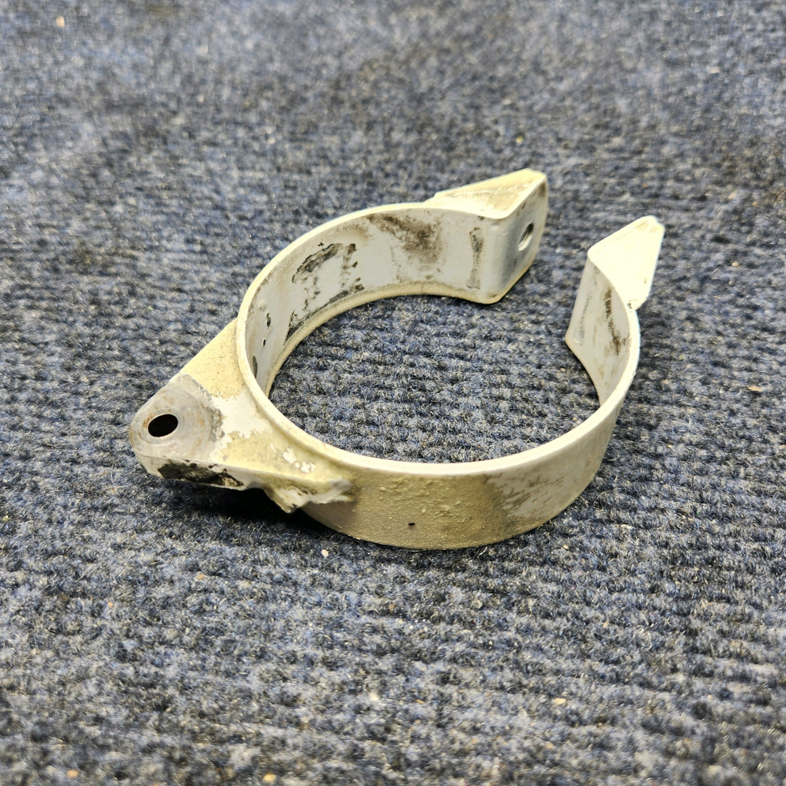 Used aircraft parts for sale, 2243028-1 CESSNA C172RG SHIMMY DAMPENER CLAMP ASSEMBLY