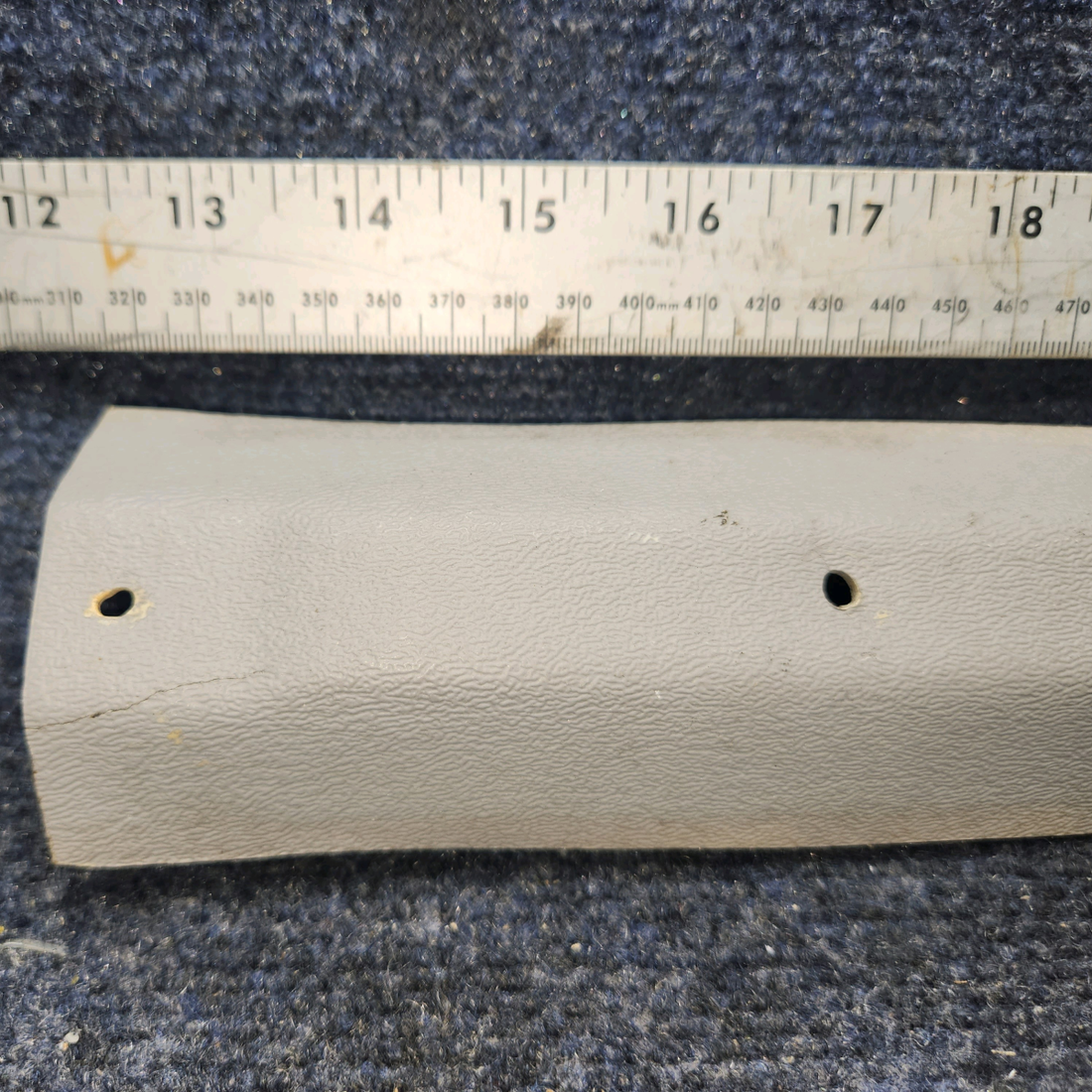 Used aircraft parts for sale, 2415014-3 Cessna 172RG COVER CENTER POST