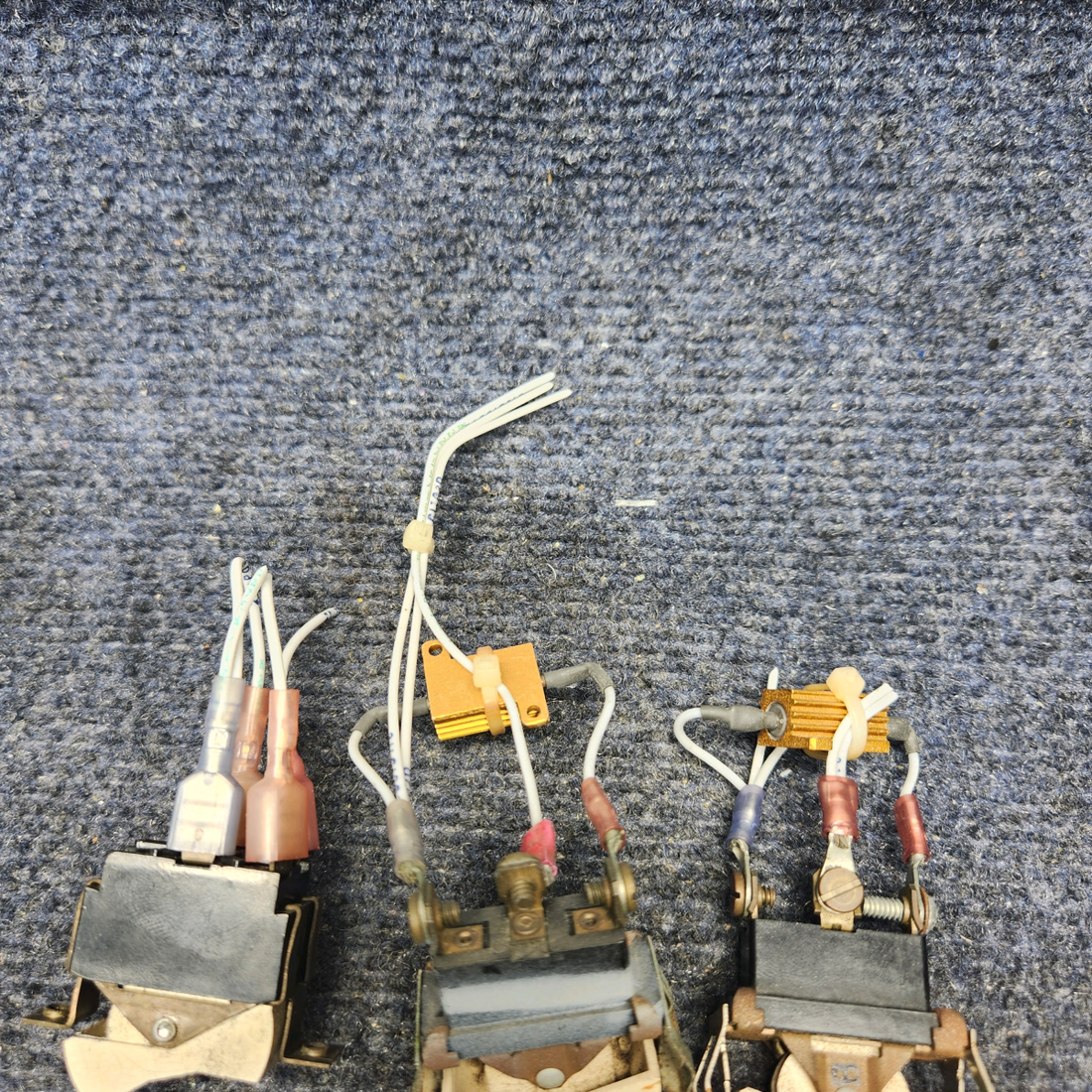 Used aircraft parts for sale, N/A PIPER PA28-161 Warrior III SET OF (3) ROCKER SWITCH