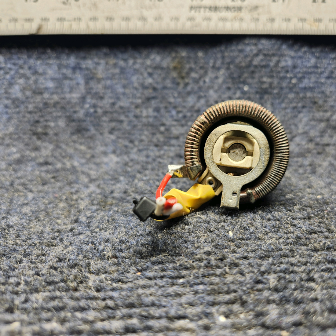 Used aircraft parts for sale, 35-380055-1 Beechcraft A23A Musketeer Custom III RHEOSTAT W KNOB
