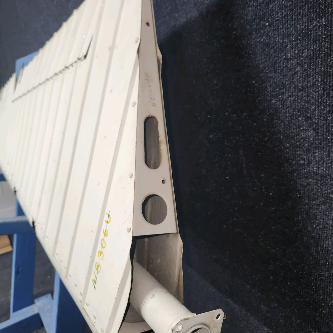 Used aircraft parts for sale, 2432000-22 Cessna 172S Elevator Assy RH with Trim Tap