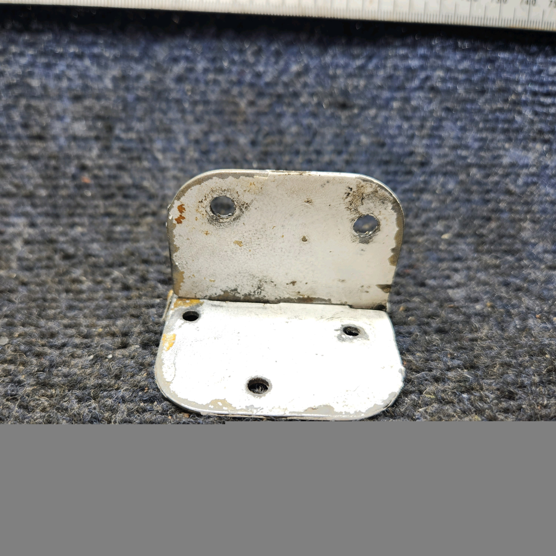 Used aircraft parts for sale, 0511280-3 Cessna 172 Cabin Door Lower Hinge Assembly LH
