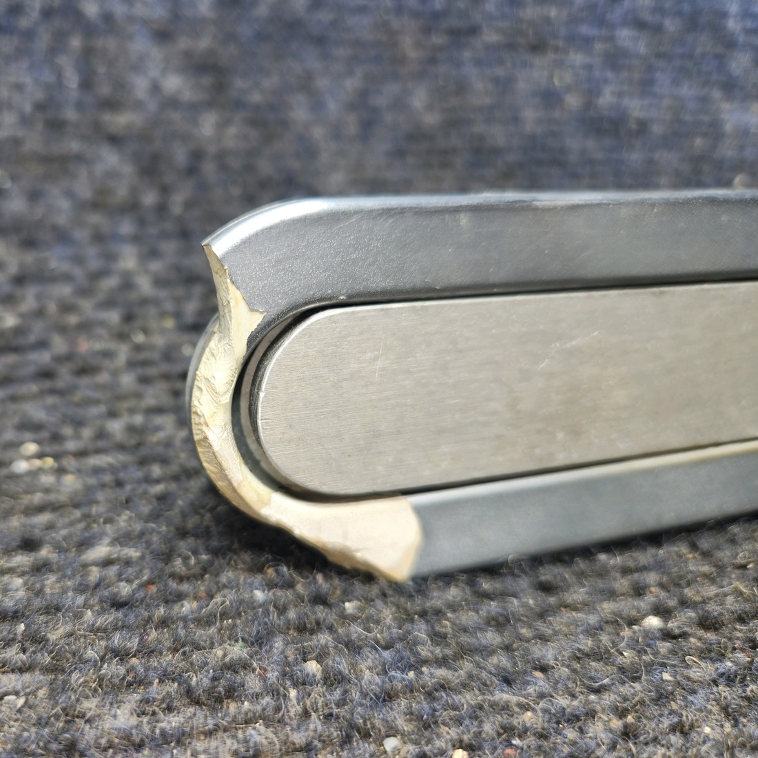 Used aircraft parts for sale, H2532-6 Beechcraft C23 SUNDOWNER Cabin Door Latch Assembly w/Key - RH