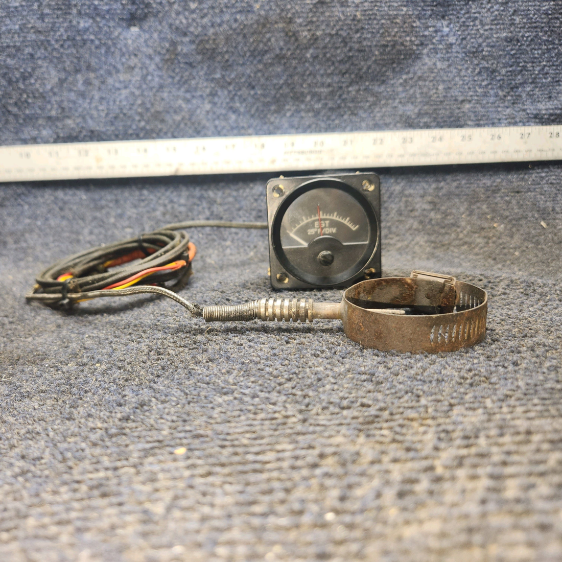Used aircraft parts for sale, 202A 7A Alcor Aviation Piper PA28RT-201 EGT Gauge W/ Probe