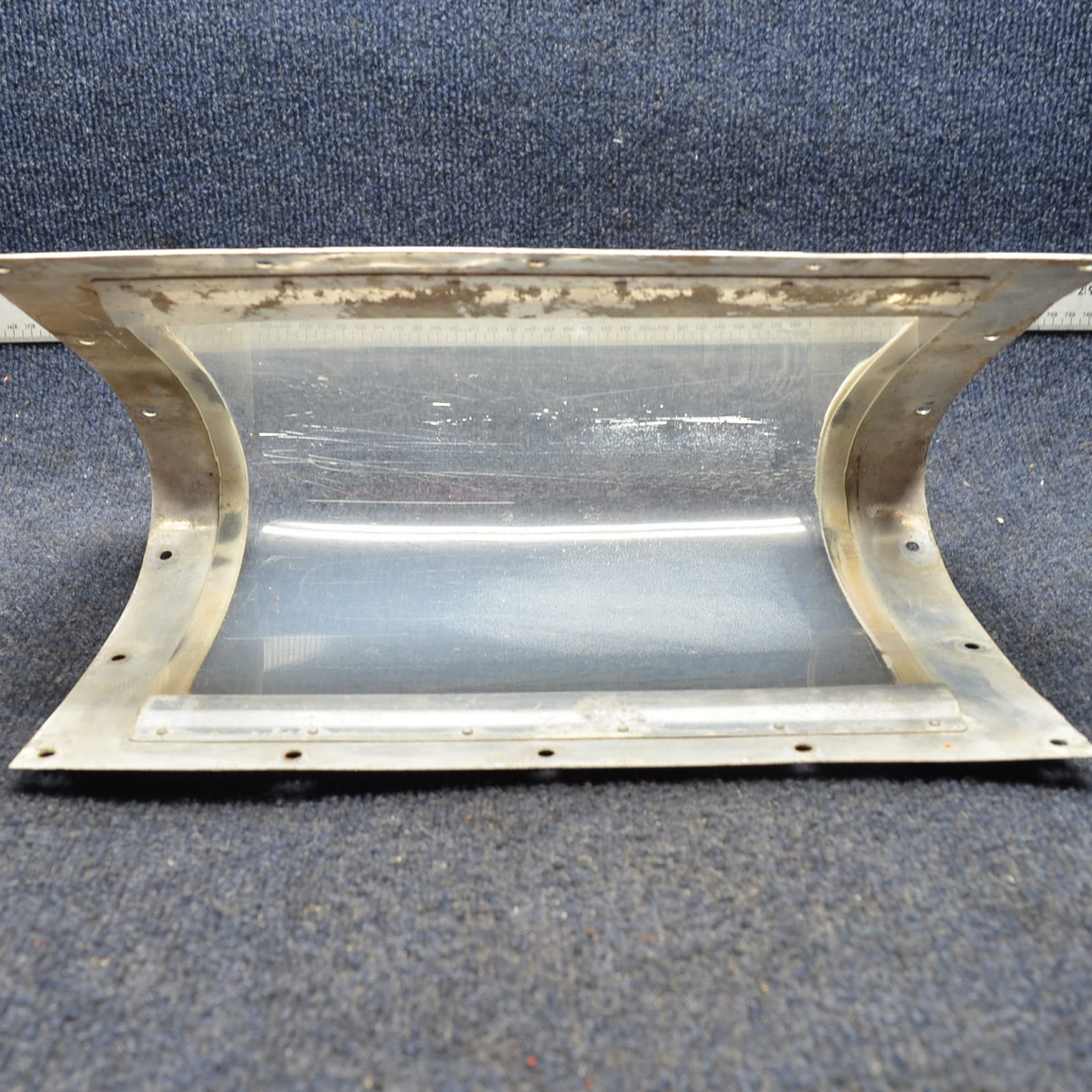 Used aircraft parts for sale, 0523115-3 Cessna C175 CESSNA LANDING LIGHT WINDOW