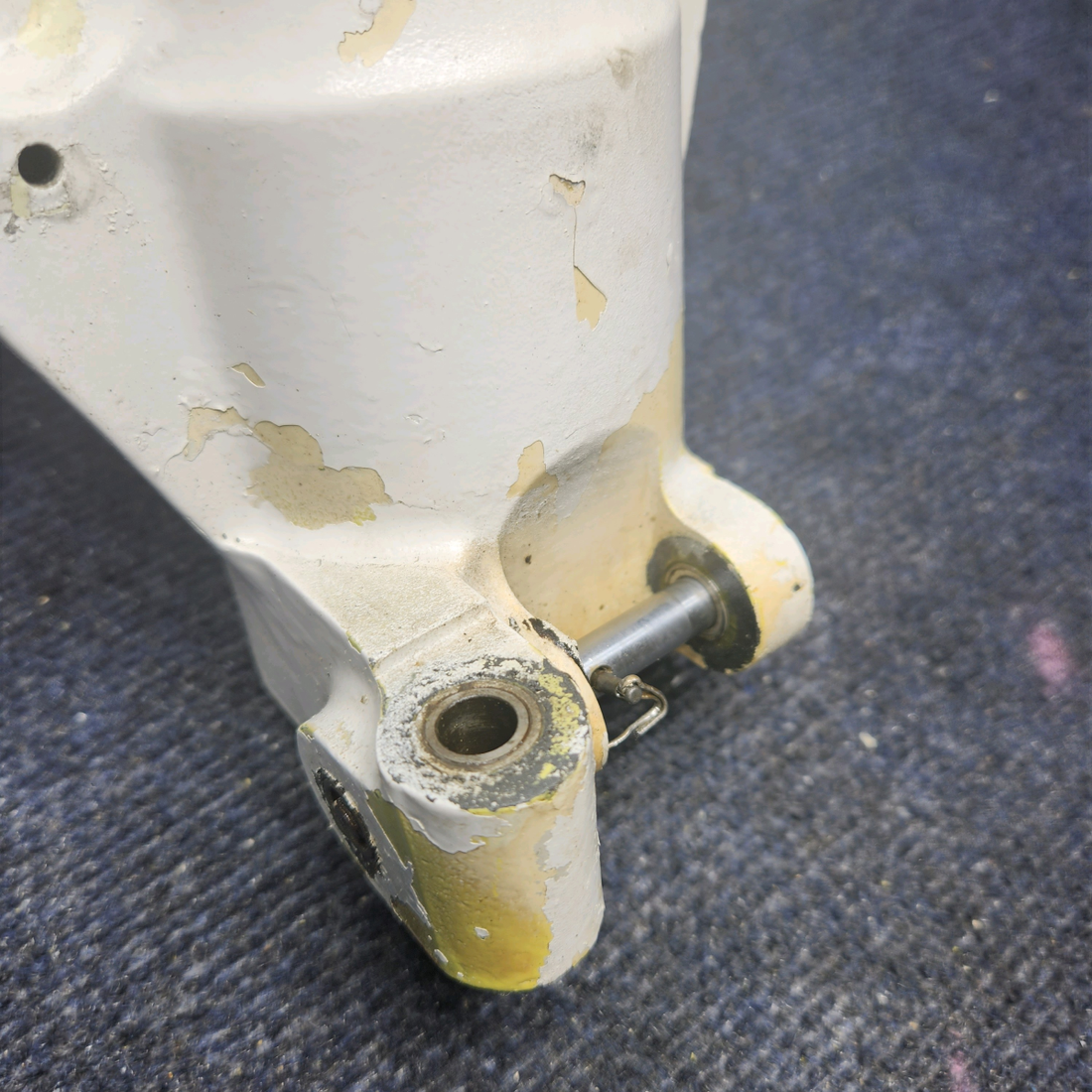Used aircraft parts for sale, 45-820096-603 Beechcraft F33A BRACE ASSY NOSE LANDING GEAR