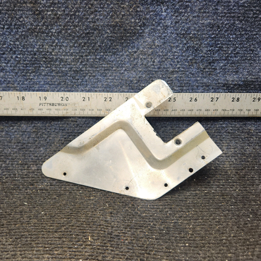 Used aircraft parts for sale, 0413388-4 cessna 150G Handle Plate Assembly – RH