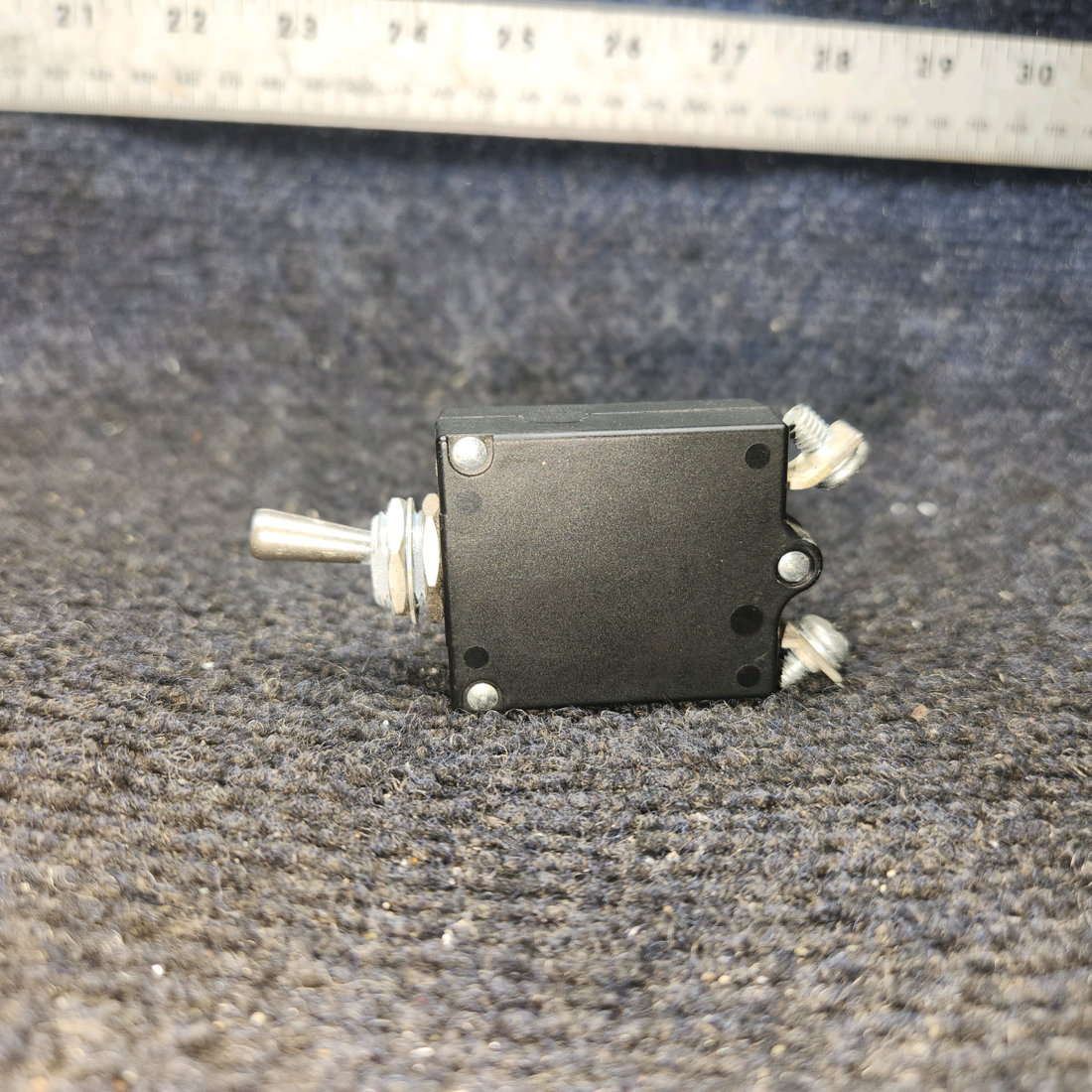 Used aircraft parts for sale, W31-X2M1G-5 Tyco Electronics W23 Cessna 172 Circuit Braker 5 AMP
