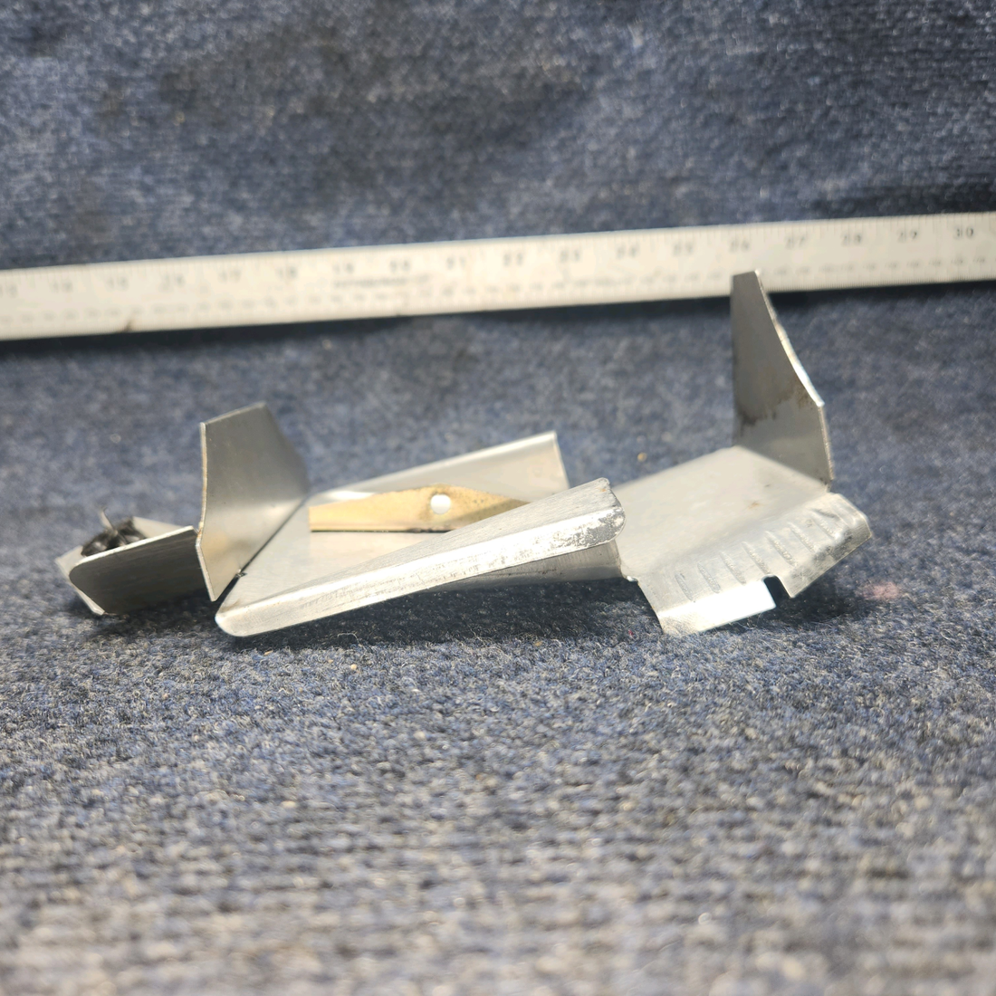 Used aircraft parts for sale, 72152 / 71611 / 71610 Lycoming O-540 PIPER PA-24-250 Intercylinder Baffele with retainer  & Hook