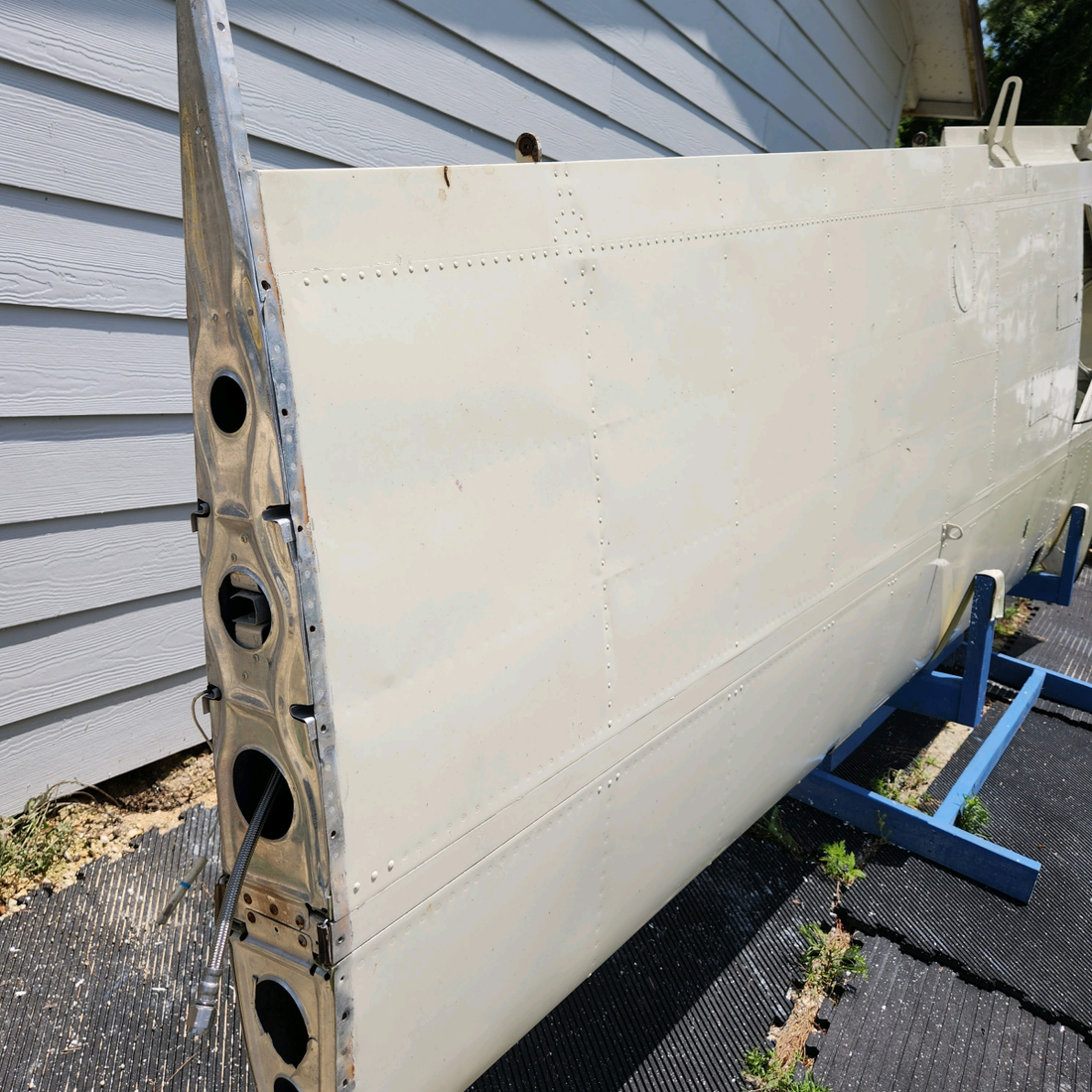Used aircraft parts for sale, 35-115300 SA320 BEECHCRAFT F35 LH WING ASSEMBLY-OR IS SOLD IN PARTS