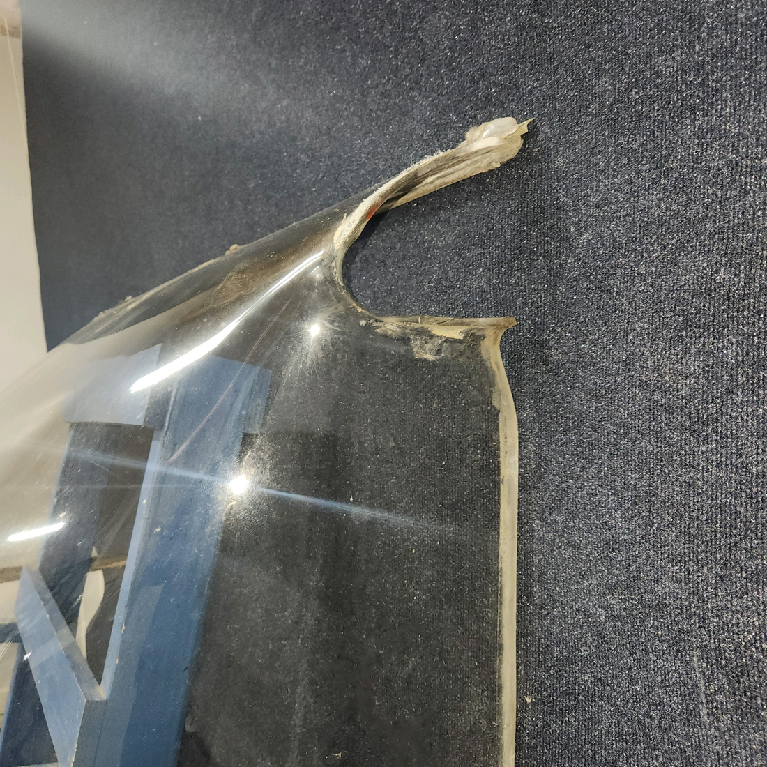 Used aircraft parts for sale, 0713334-2 Cessna 182G Windshield (0.26" Thick)