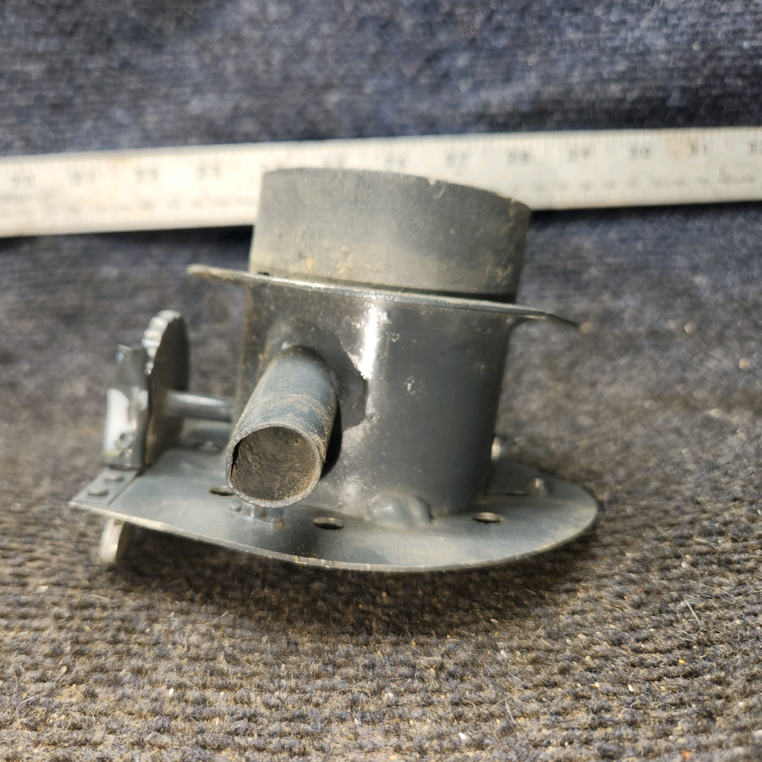 Used aircraft parts for sale, 68671-000 piper PA-28-181 Air Vent Valve Assembly