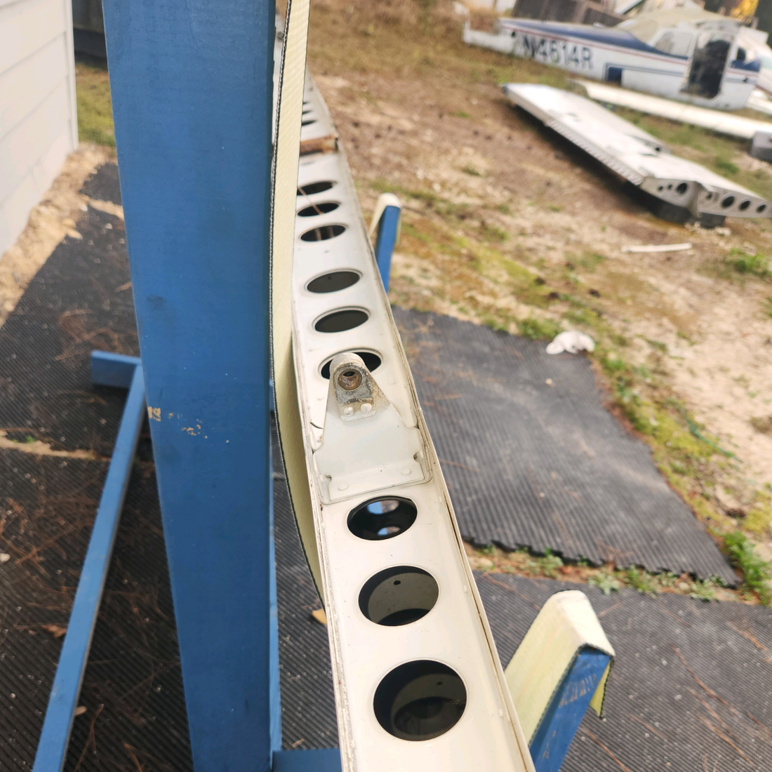 Used aircraft parts for sale, 0532001-202 Cessna 172E Horizontal Stabilizer Assembly