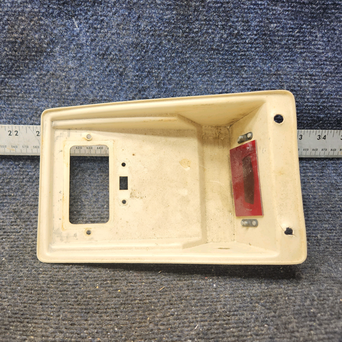 Used aircraft parts for sale, 0511482-9 Cessna 172E Dome/Panel Light Cover Assembly