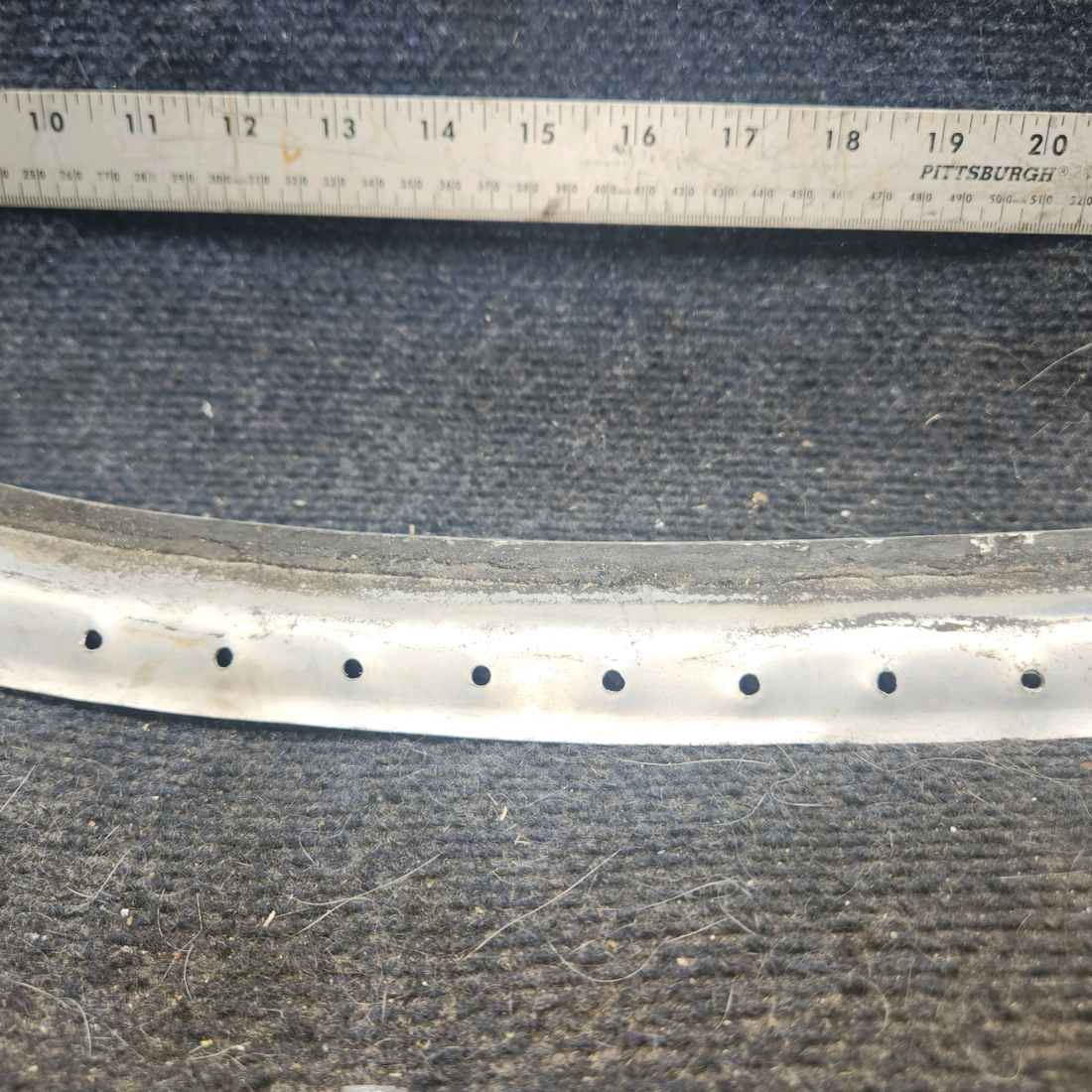 Used aircraft parts for sale, 0411479-50 cessna 150G Lower Outer Windshield Strip