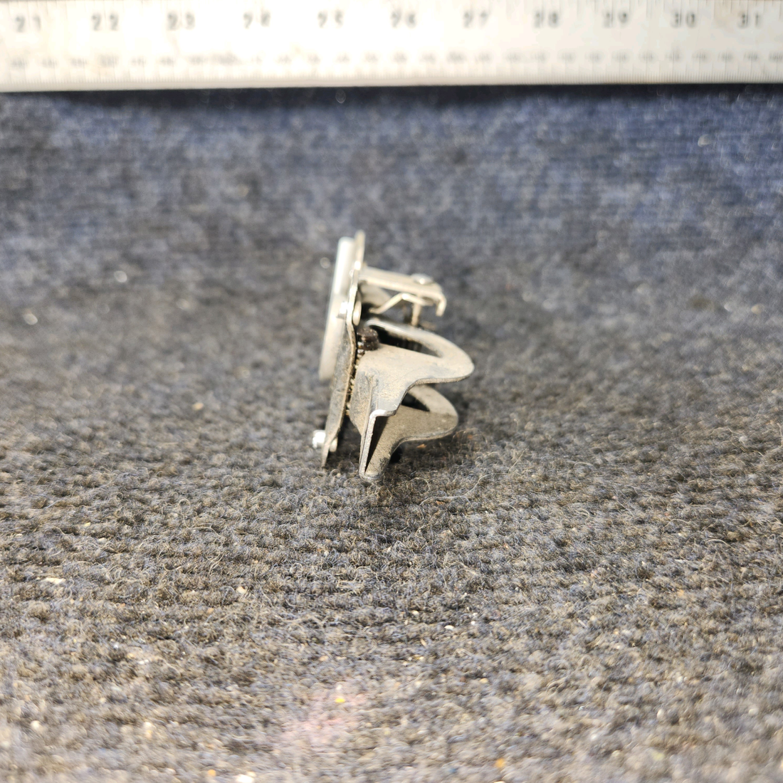 Used aircraft parts for sale, S2455-1 Cessna C172P Baggage Door Latch Assembly