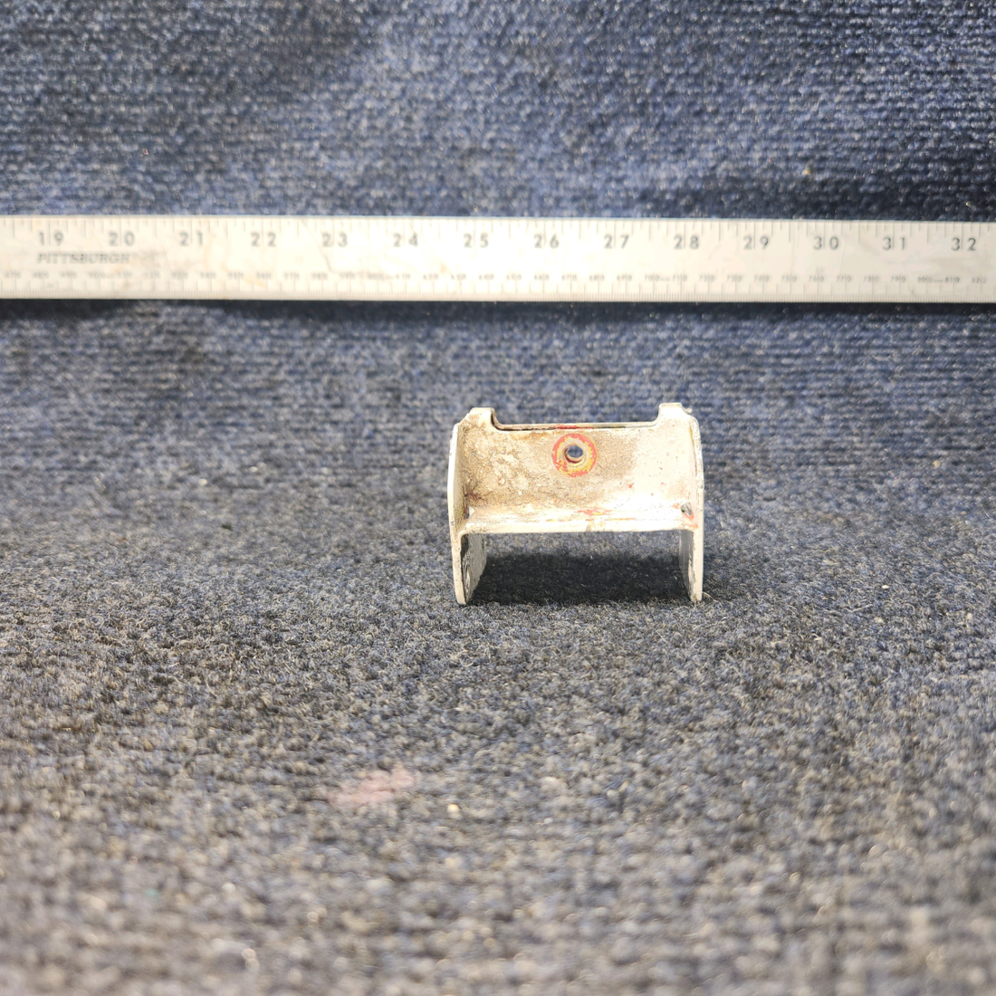 Used aircraft parts for sale, 35-135025-32 BEECHCRAFT 95-55B Outboard Aileron Hinge/Bracket Assembly  - RH