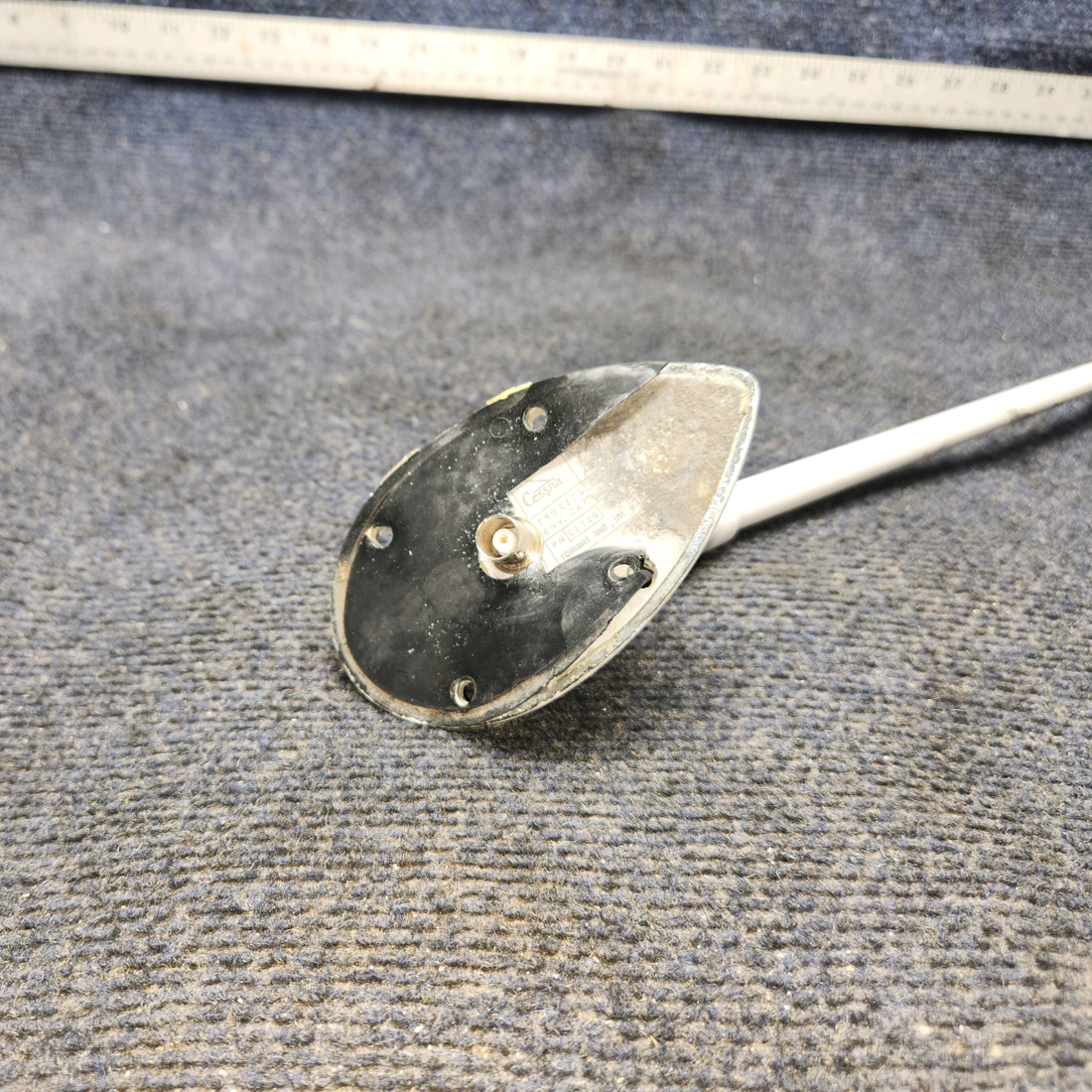 Used aircraft parts for sale, C598501-0104 Cessna PIPER PA-24-250 VHF Communications Antenna