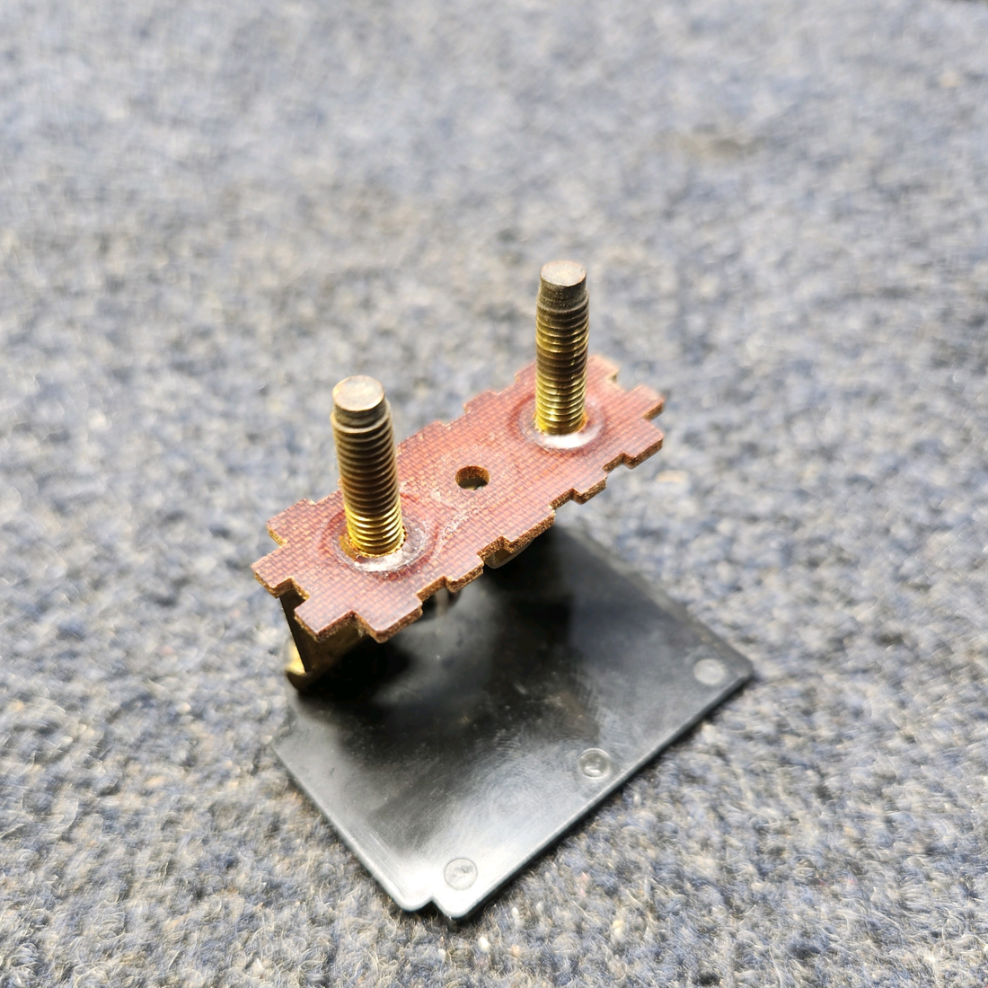Used aircraft parts for sale, 1501751 BEECHCRAFT F35 AMPERES INDICATOR PRICE PER EACH.