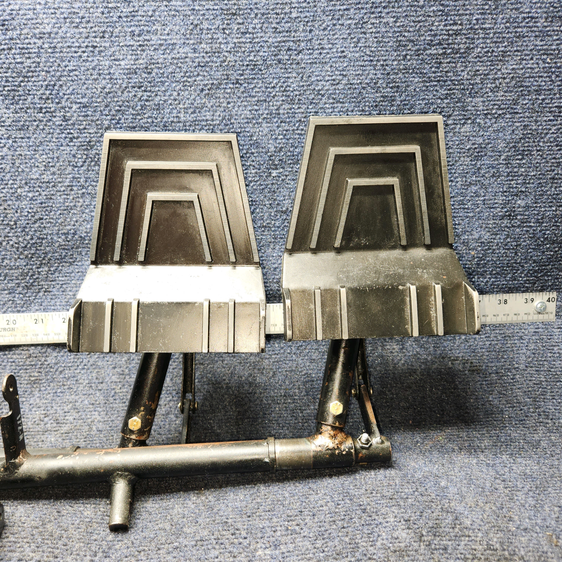Used aircraft parts for sale, 1460320-1 , 0411306-13 CESSNA 172K COMPLETE BRAKE RUDDER PEDAL BAR & BEARINGS