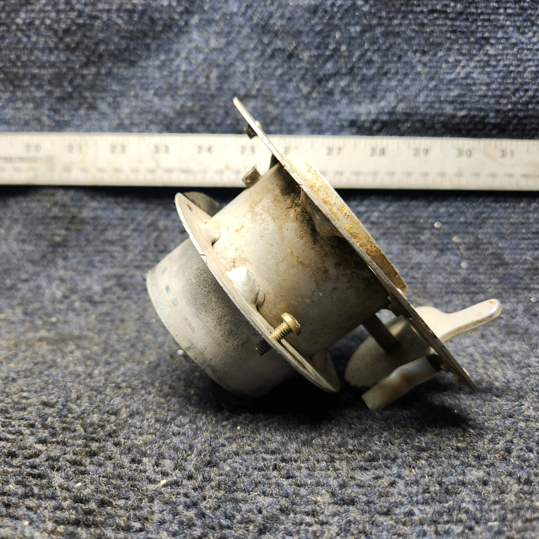Used aircraft parts for sale, 68416-000 Piper PA28-140 Air Vent  Forward LH