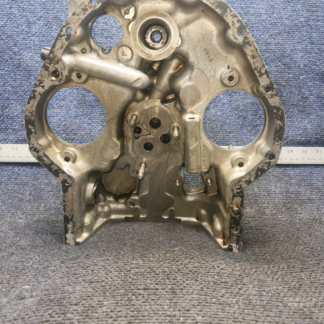 Used aircraft parts for sale, 21A21533-04 Lycoming Piper PA-28-140 Housing Assembly – Accessory
