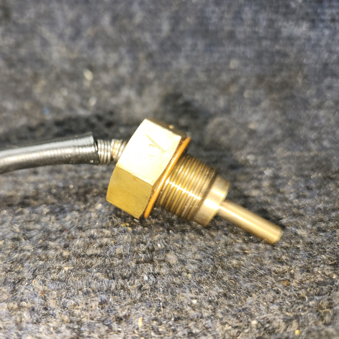 Used aircraft parts for sale, P-120 Electronics International Inc Continental O-300 Cessna 172 Oil Temp Probe