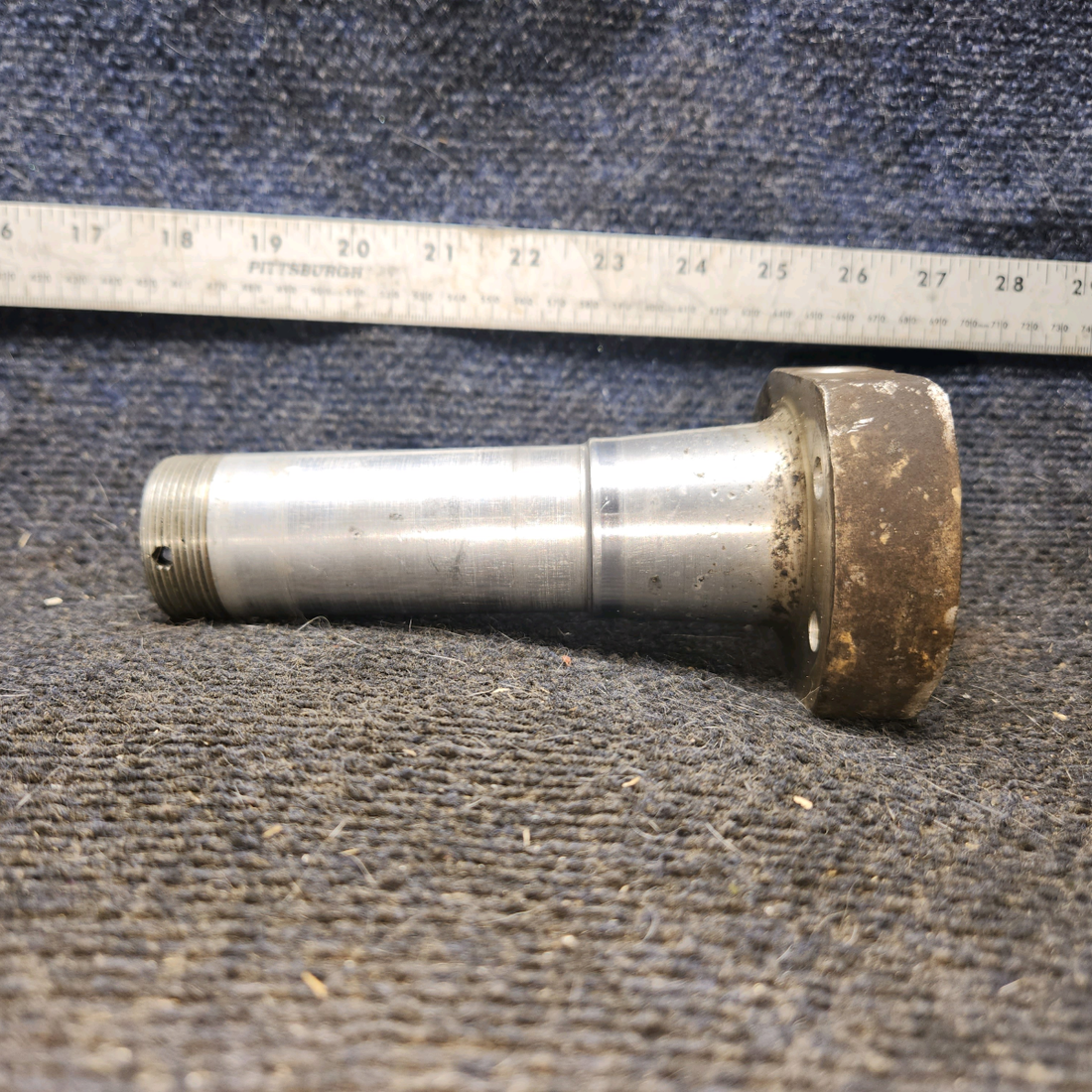 Used aircraft parts for sale, 0541199-1 cessna 172N Axle-Main Landing Gear