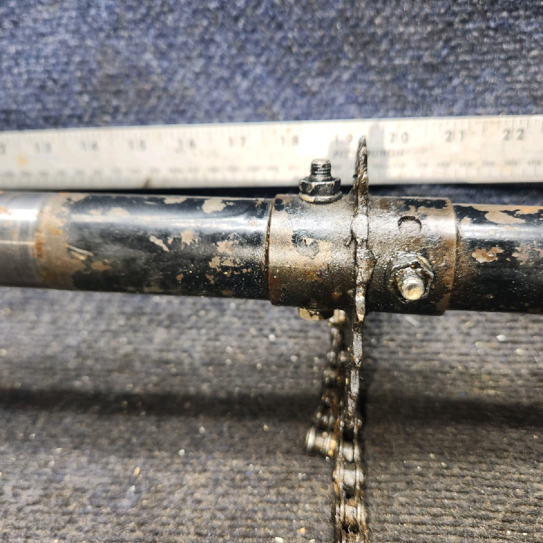 Used aircraft parts for sale, 62705-000 piper PA-28-181 Flap Torque Tube Assembly