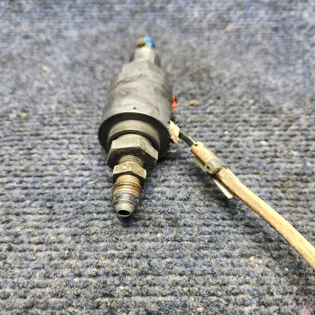 Used aircraft parts for sale, 592-634 PIPER PA28-161 Warrior III VALVE SOLENOID ASSEMBLY 28 VOLTS