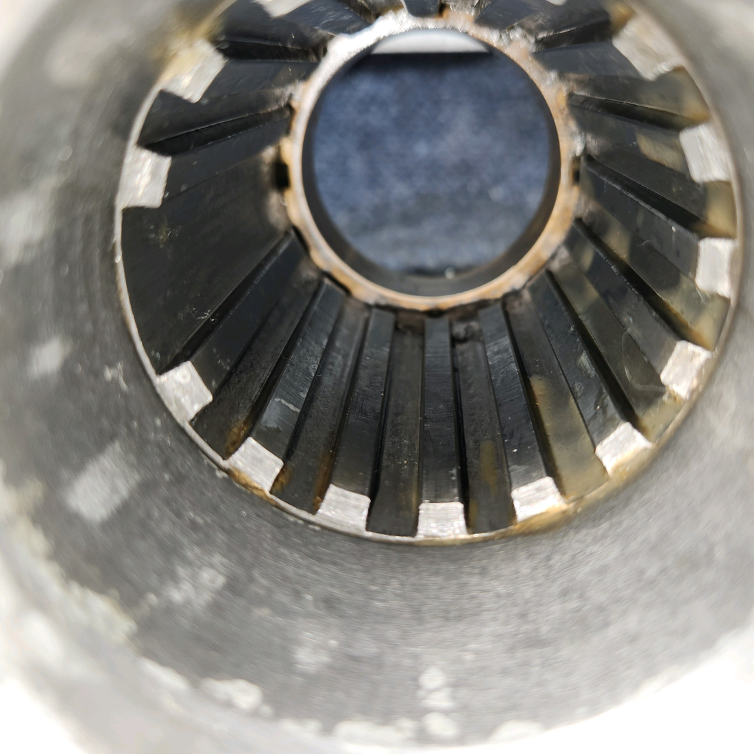 Used aircraft parts for sale, HC-A2V20-4A1 Hartzell BEECHCRAFT F35 Two Blade Preopeller W/ Adapter Kit Logs  (Prop Stuck)