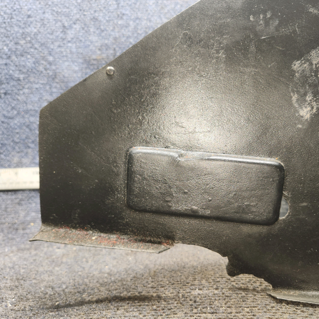 Used aircraft parts for sale, 0411004-1 cessna 150G Center Console Cover