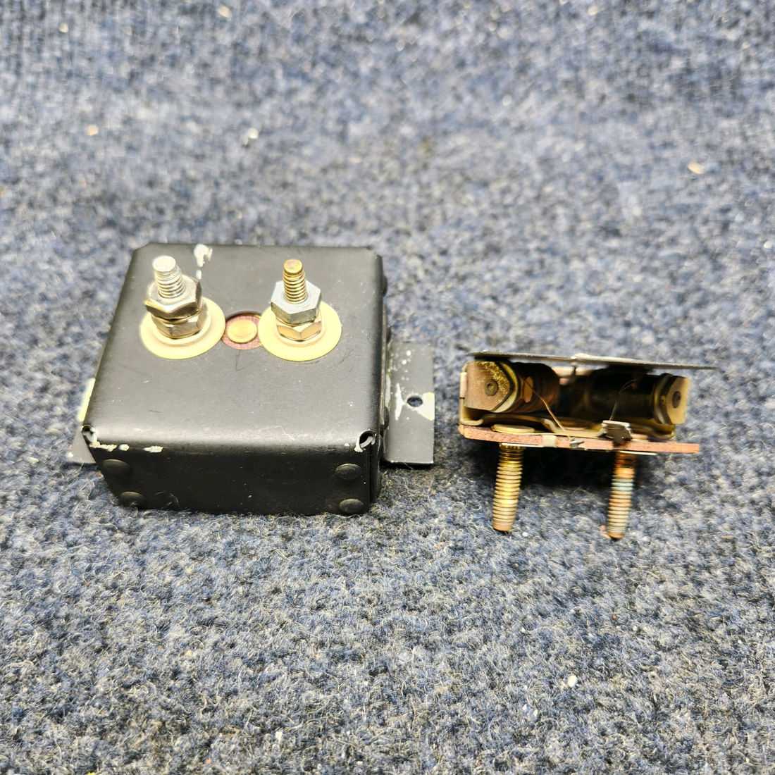 Used aircraft parts for sale, 1518333 BEECHCRAFT F35 STEWART-WARNER FUEL GAUGE INDICATOR 12 VOLTS PRICE PER EACH