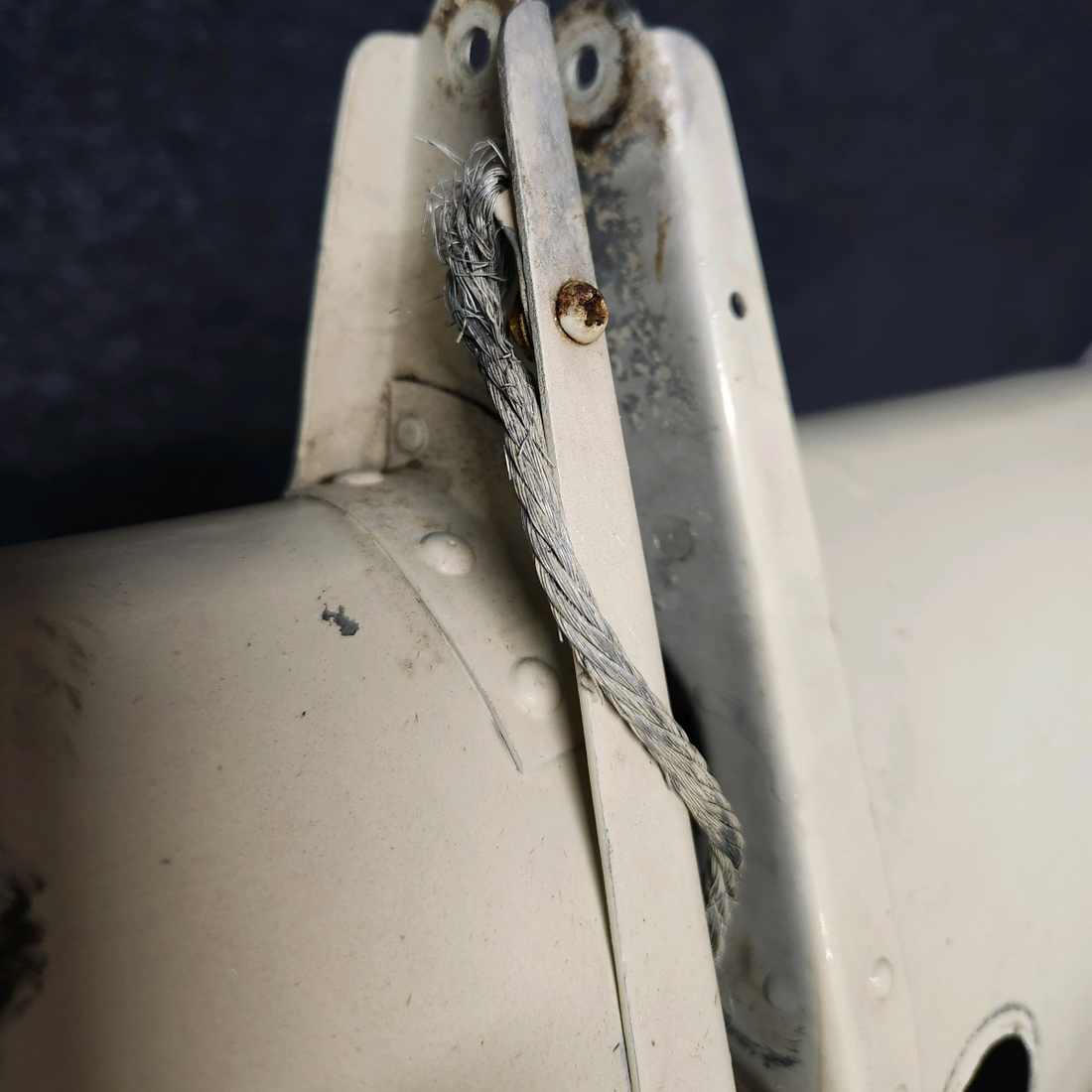 Used aircraft parts for sale, 35-165050-606 Beechcraft BONANZA 35 FLAP ASSEMBLY RH