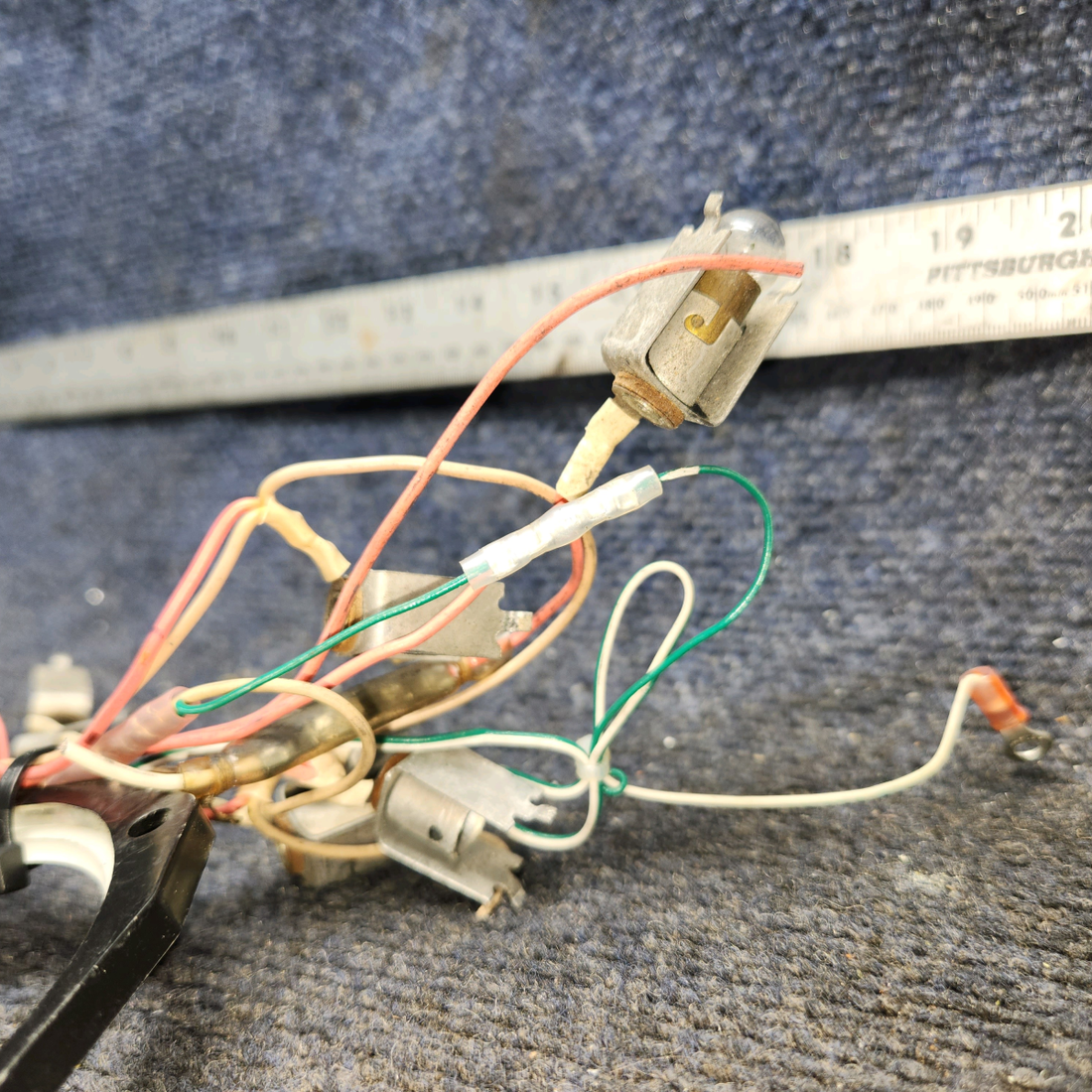 Used aircraft parts for sale, 565-513 Piper PA28-161 Instrument Panel Lights – Set of 11