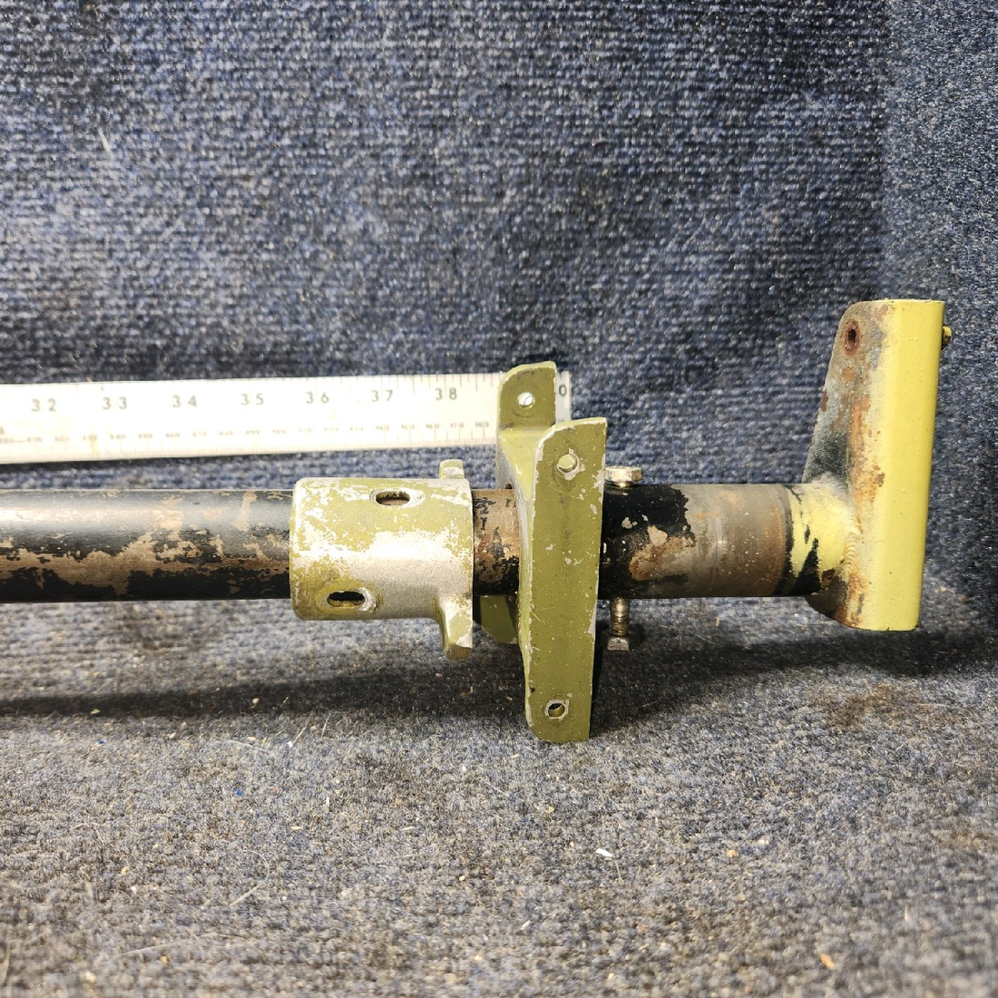 Used aircraft parts for sale, 62705-000 piper PA-28-181 Flap Torque Tube Assembly