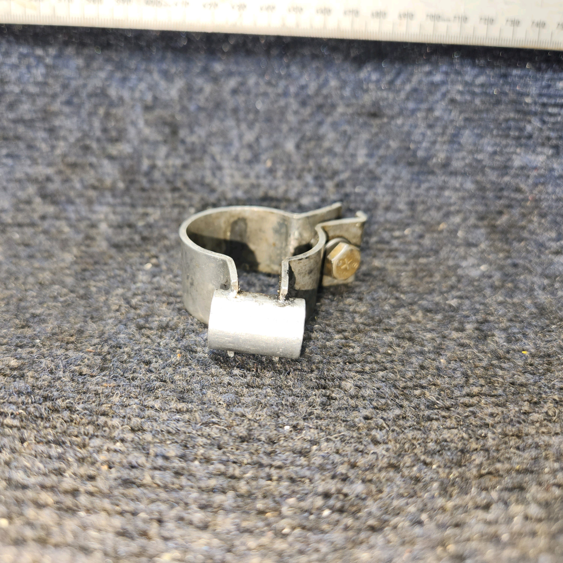 Used aircraft parts for sale, 66750-000 Piper PA28-161 Shimmy Dampener Clamp Bracket