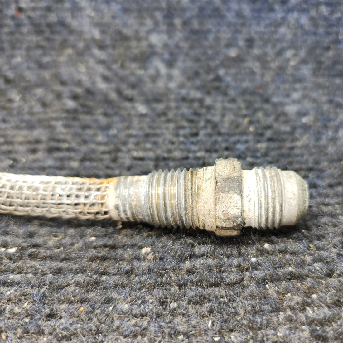 Used aircraft parts for sale, 0422130 Cessna 172 Fuel Tank Strainer (Finger Screen)