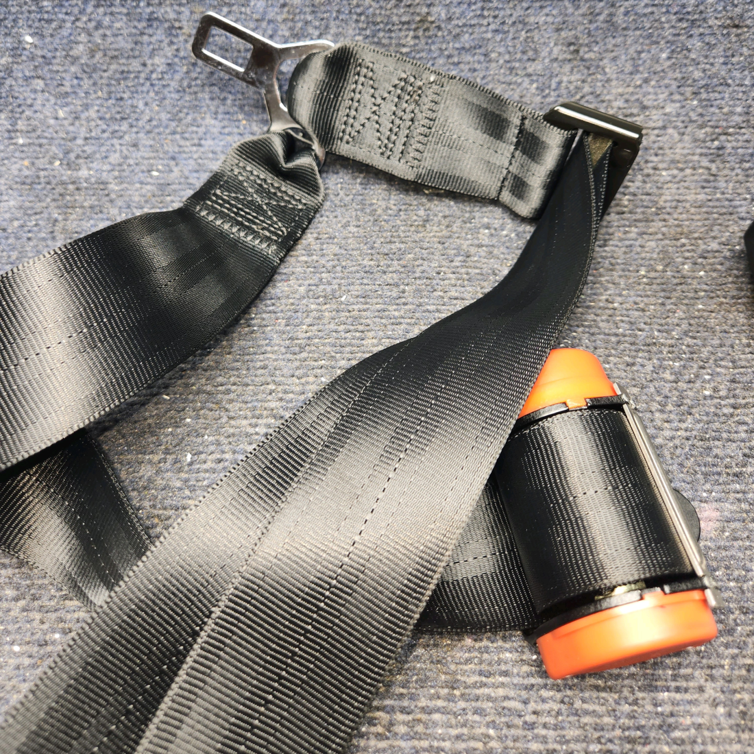 Used aircraft parts for sale, 564-886 Piper PA-34-220T IV & V, PA-32-301T II TC Belt Assembly – Lap + Shoulder (3-piece), Pilot / Crew-LH