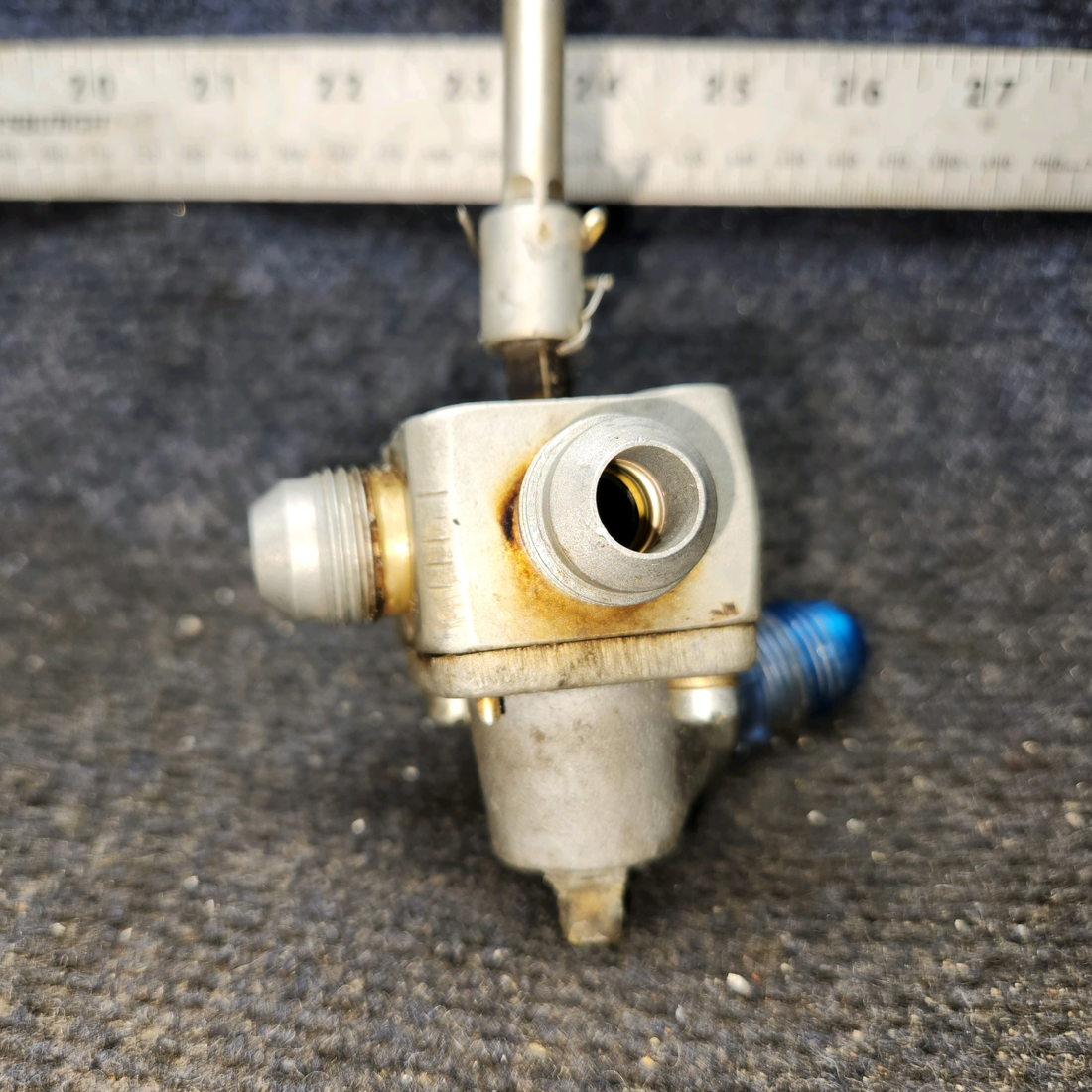 Used aircraft parts for sale, 0716607-1, 0716613-1, 0716612-201 Cessna 182G Fuel Selector Valve Assembly